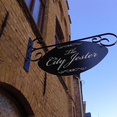 The City Jester 伊普尔 外观 照片